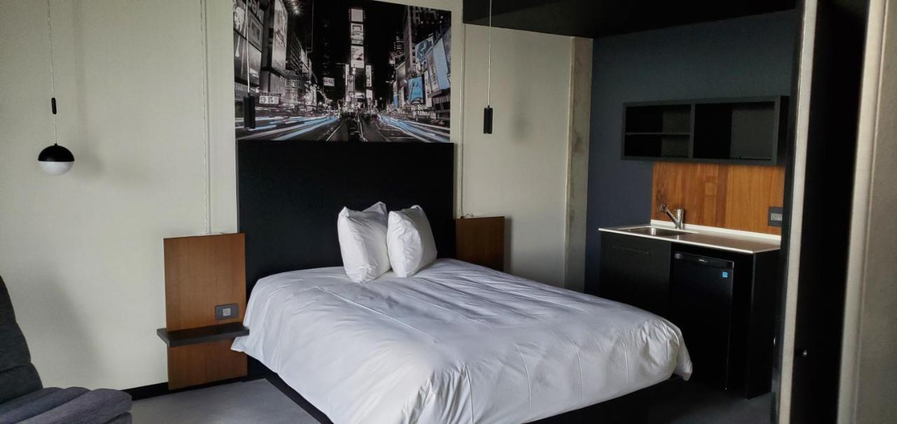 Grand Times Hotel Laval - Centropolis Exterior photo