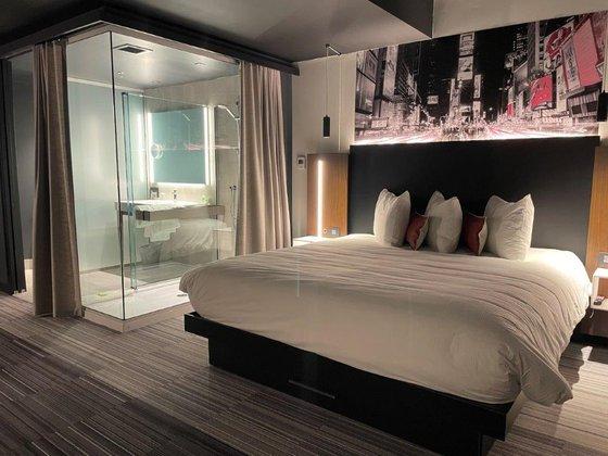 Grand Times Hotel Laval - Centropolis Room photo